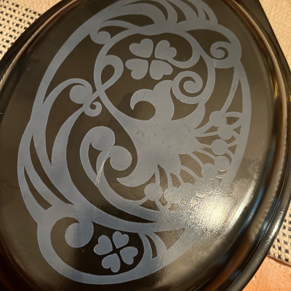 Pyrex Midnight Bloom 1.5 qt casserole dish with lid! - Picture 4 of 5